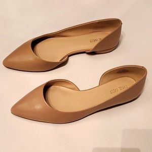 Womens Nine West- Natural Nude leather flats